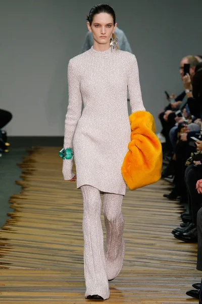 Look 21